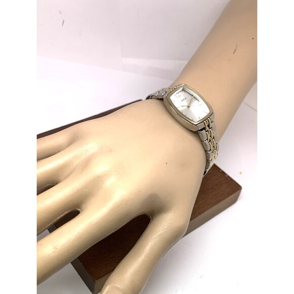 Timex Women's Watch TW2T50200 Quartz Silver Dial Rectangle Two Tone Steel 21mm - Picture 5 of 14